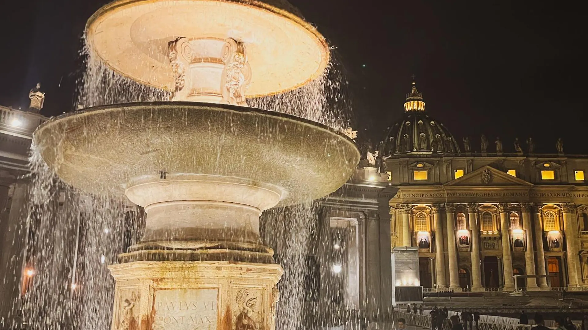 St. Peter'S Balloon A Due Passi Da San Pietro! Rome Italy